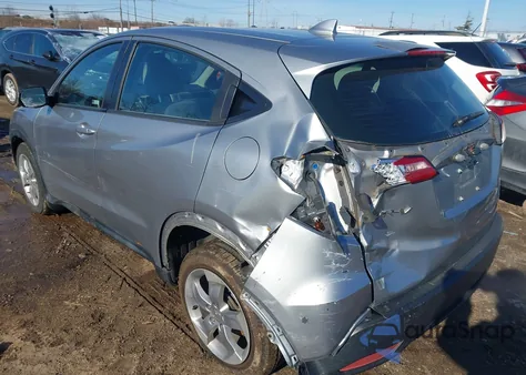 2018 Honda Hr-V Lx z USA, uszkodzony, nr VIN 3CZRU6H35JG723699